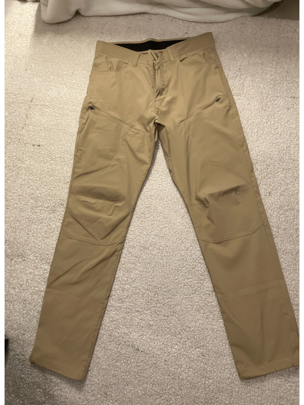 Preloved Men's Ozark Trail Khaki Cargo Pants Size 34 #2041